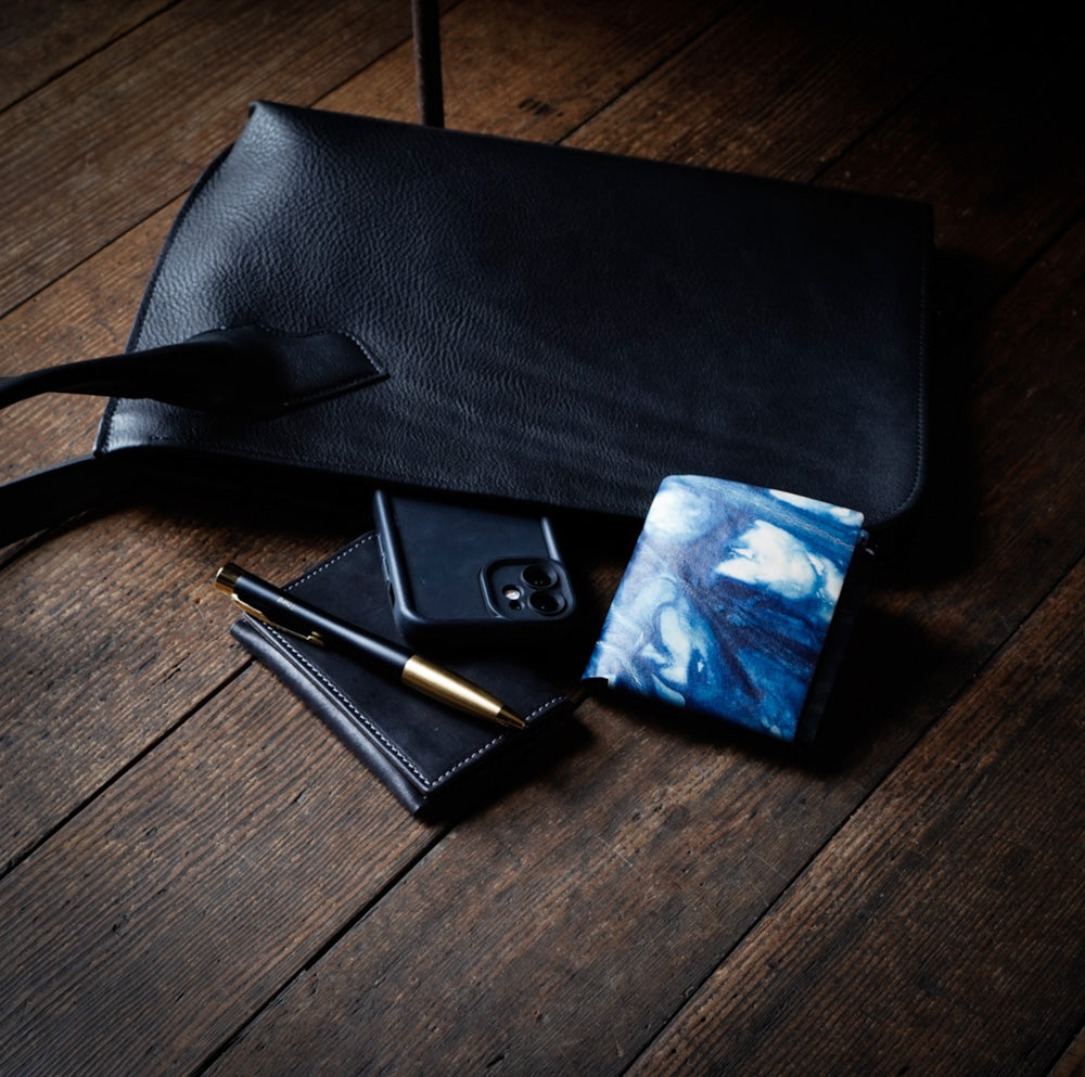 二つ折り財布 ルツール2 藍染めレザー